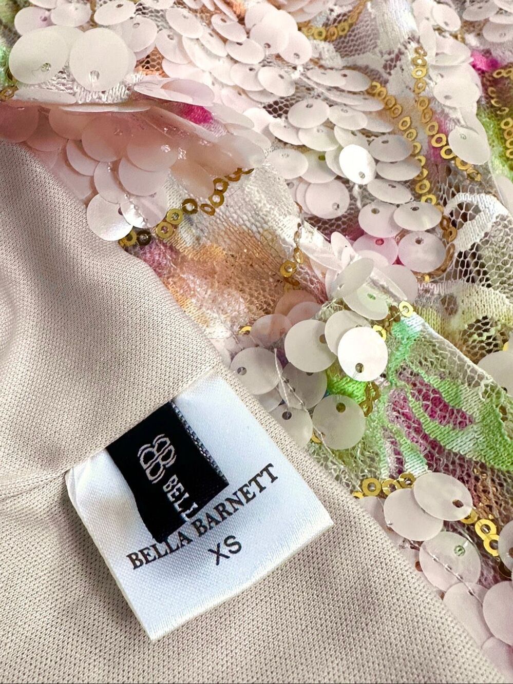 Bella Barnett Floral Sequin Bodycon Mini Dress XS Blush Cocktail Party Date HoCo - Picture 6 of 16